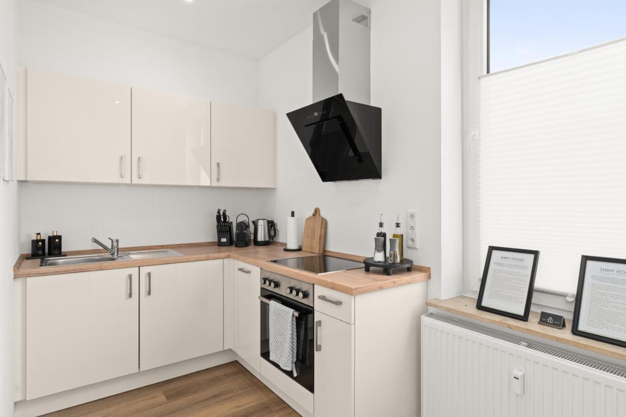 Shiny Homes - Elegant City Apartments Bielefeld Bagian luar foto