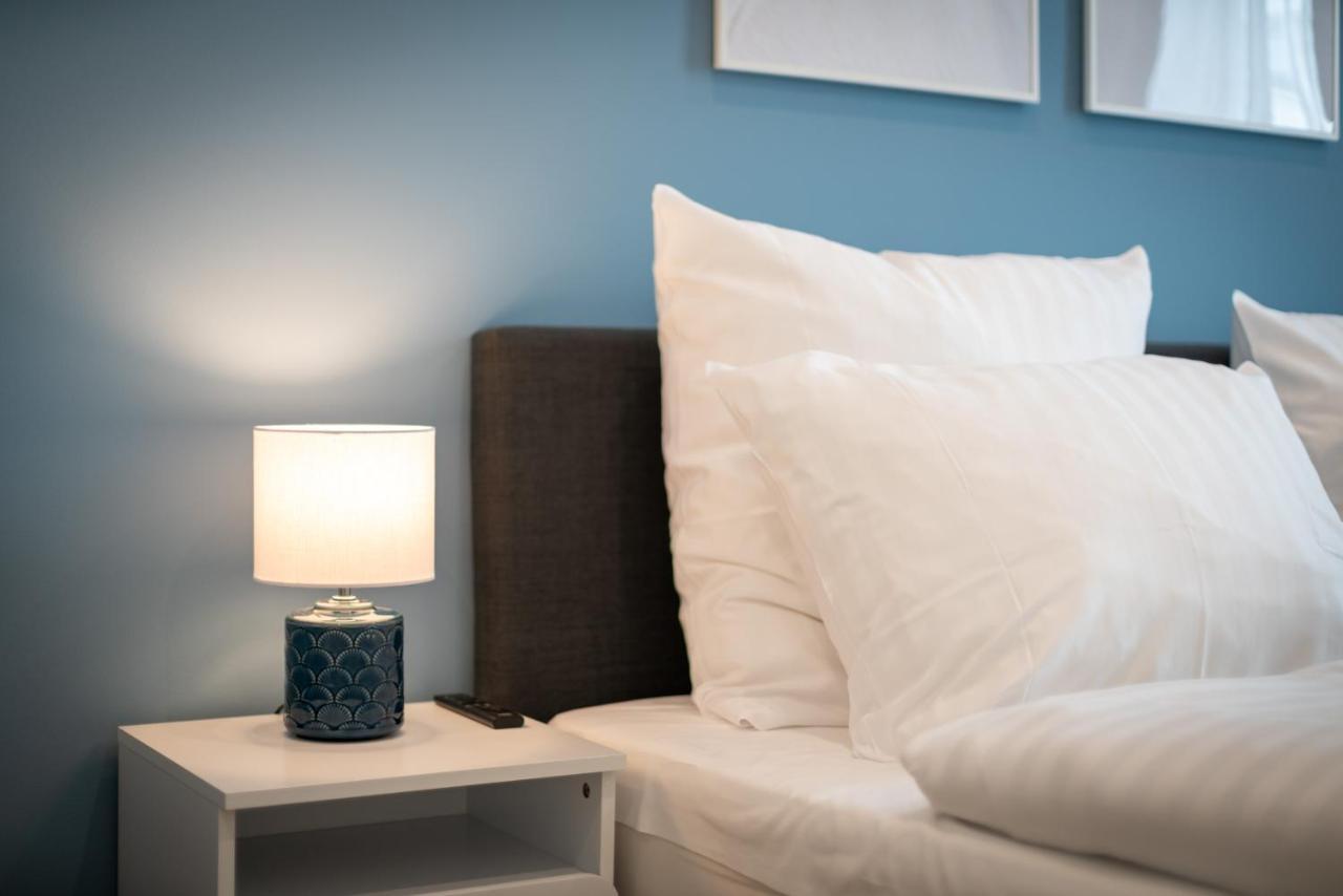 Shiny Homes - Elegant City Apartments Bielefeld Bagian luar foto