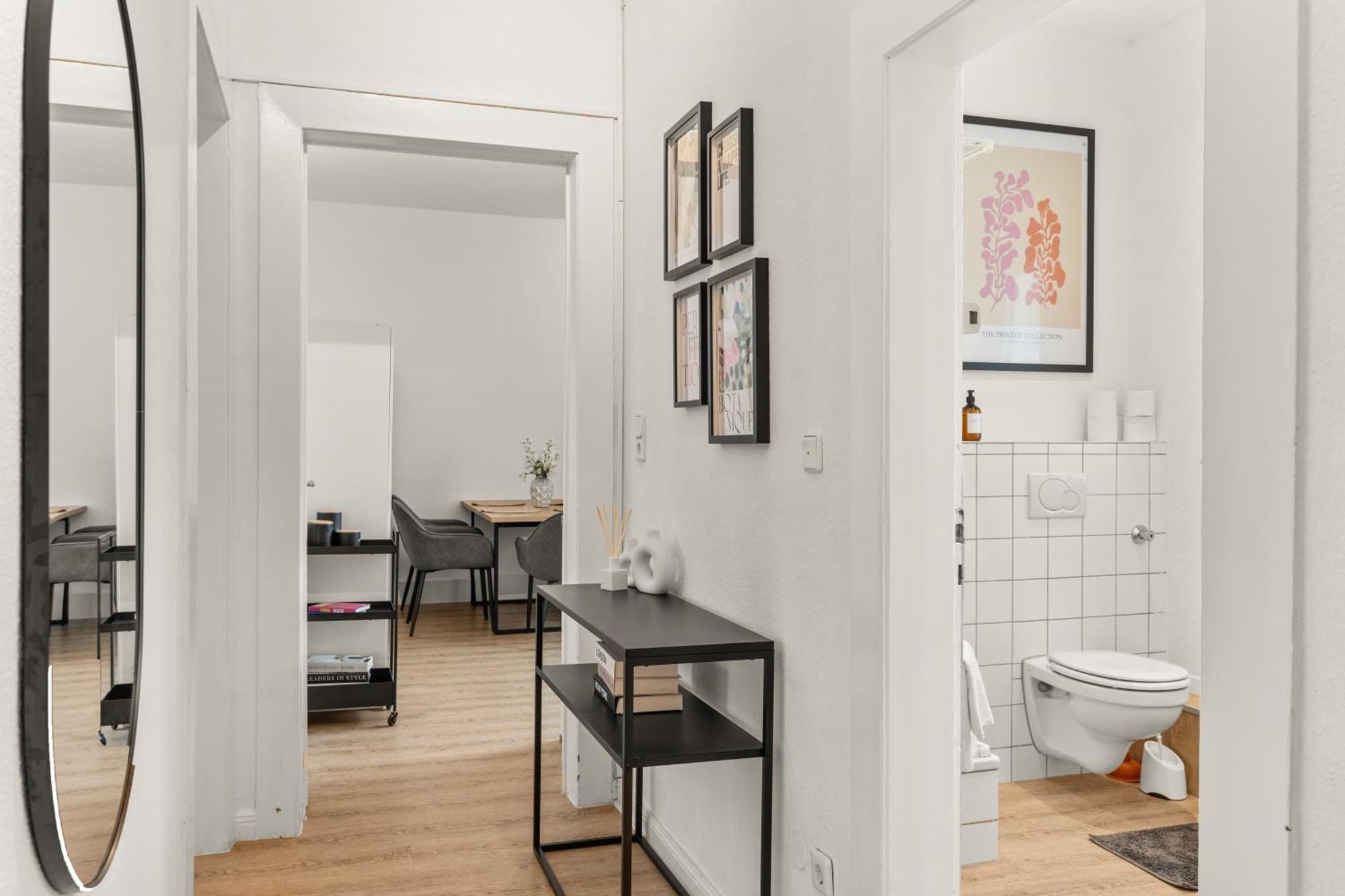Shiny Homes - Elegant City Apartments Bielefeld Bagian luar foto